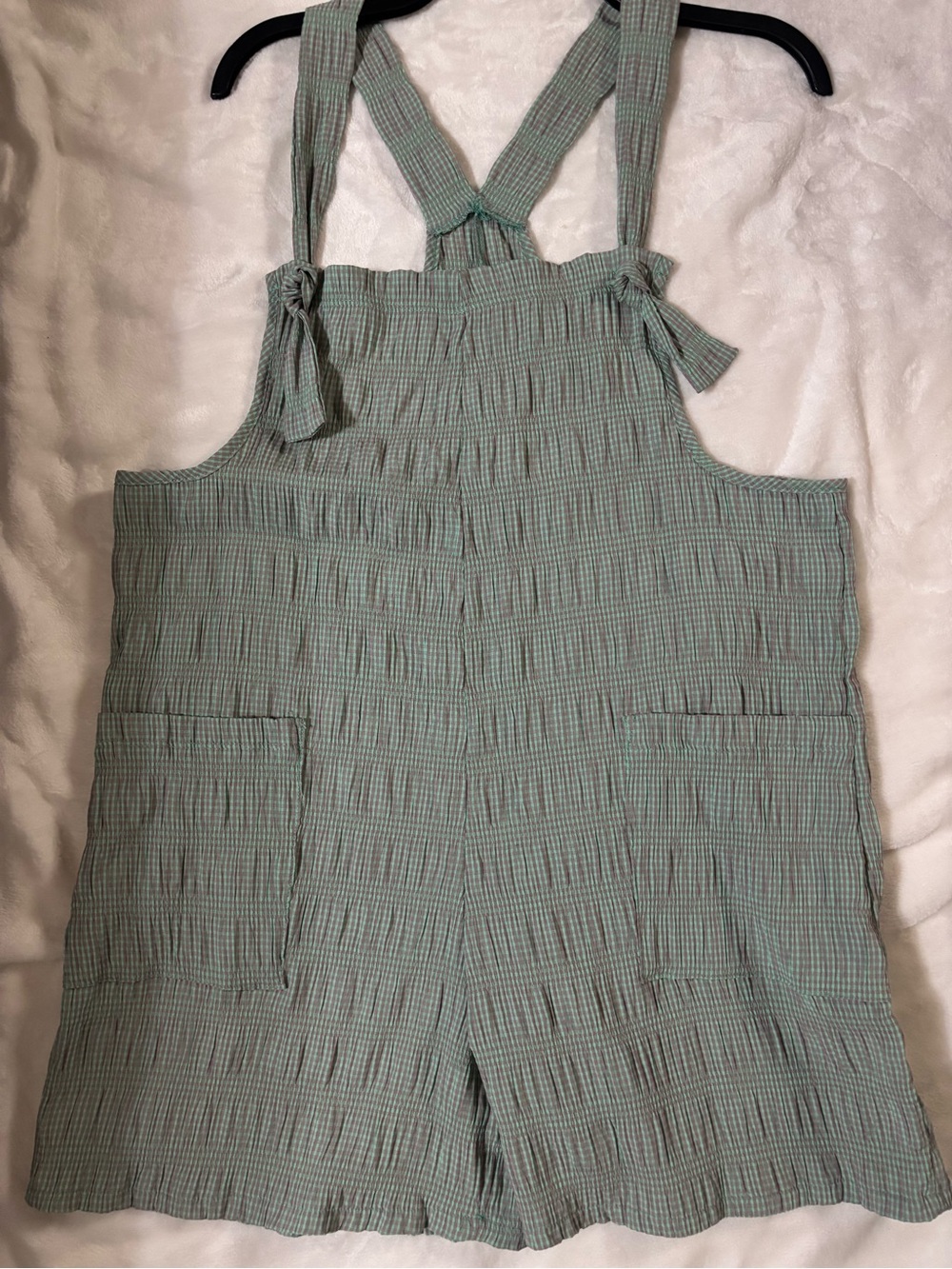 🌴🌴🌴Smocked Tie-Shoulder Romper in Sage Green - Picture 4 of 7